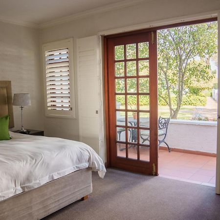 River Meadow Manor Центурион Экстерьер фото